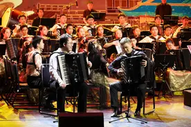 成团20年探索手风琴合奏，北京市少年宫手风琴乐团上演专场演出图片