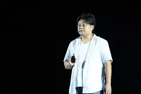 李楠总结苹果手机现阶段的11个黑点 网友却吵起来了图片