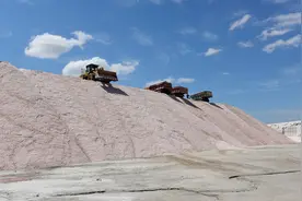 出海挖矿不易！多家矿业巨头在海外被“公私合营”，需向当地政府出让股权图片