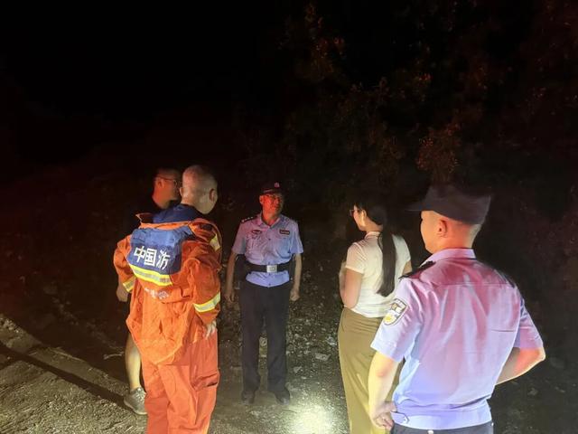 跟着短视频去爬山？已老实