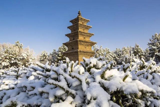 飞雪沐泉 乐享白山 | 玩透白山冰雪！“长白山之冬”五大主题路线推荐攻略请收好！