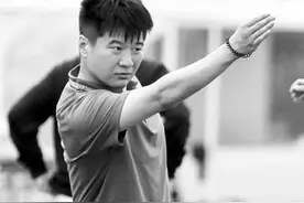 重返家乡执教辽宁铁人队 李金羽：助力辽宁足球振兴责无旁贷！图片