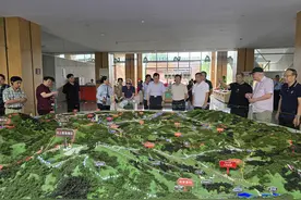 慈善风行——“绿水青山就是金山银山”理念提出20周年慈善书画雅集在安吉举行图片