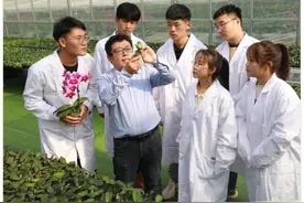 潍坊工程职业学院：深化校企合作 赋能花卉产业发展图片
