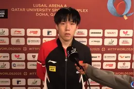 王楚钦鹰眼挑战成功，4-0获首秀开门红，赛后回应：用平常心去全力以赴图片