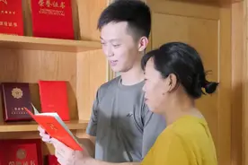 退役军人黄永阳：携笔从戎报家国 退伍争当“排头兵”图片