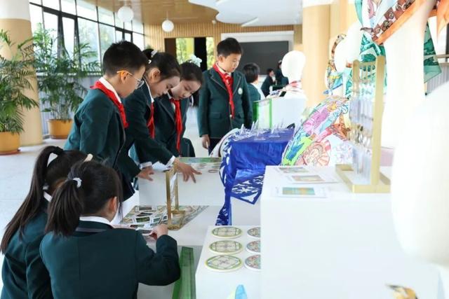 一座山，千年韵