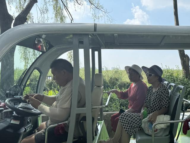 追踪：上海青西郊野公园24小时内可免费停车，下调观光车费用，无限次乘坐
