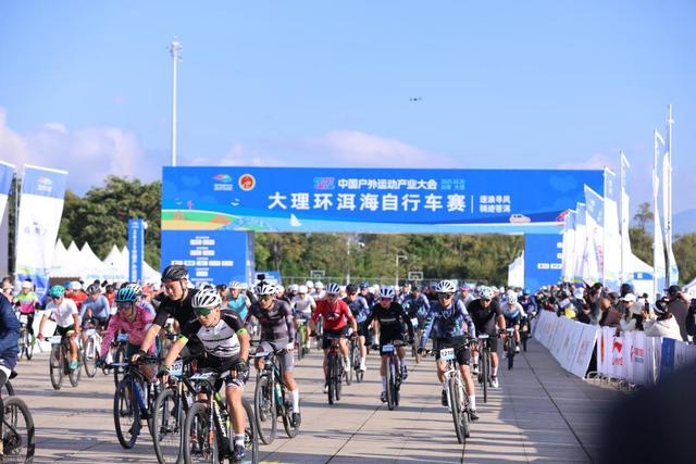 追光丨火爆！我国超4亿人玩户外，都在玩啥？