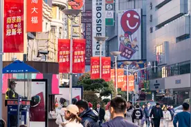 2025中国快消品趋势：企业谨慎乐观，寻求海外增量图片