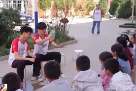 “水火箭”实验课开课啦~乡村小学暑期打开方式上新图片