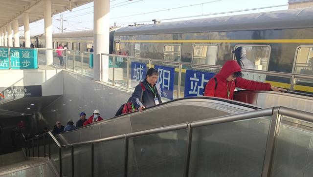 开启13天南国之旅！城阳站开出今年第19趟旅游专列