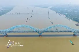 江苏南京：长江航运图片