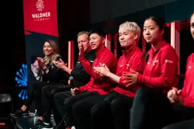 太帅了！马龙正装亮相晚宴！将与陈梦搭档混双图片