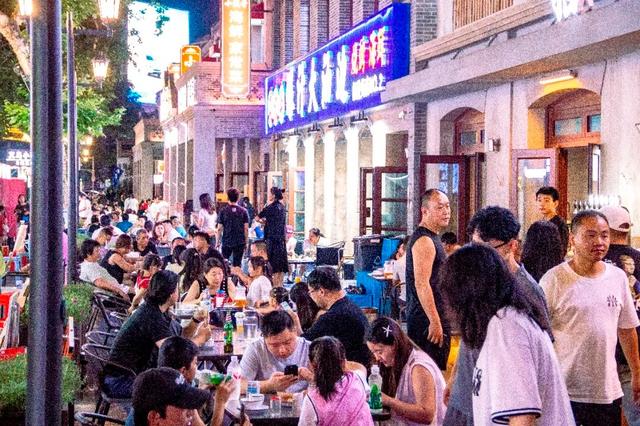 特色街区走出“定制化”新潮范儿