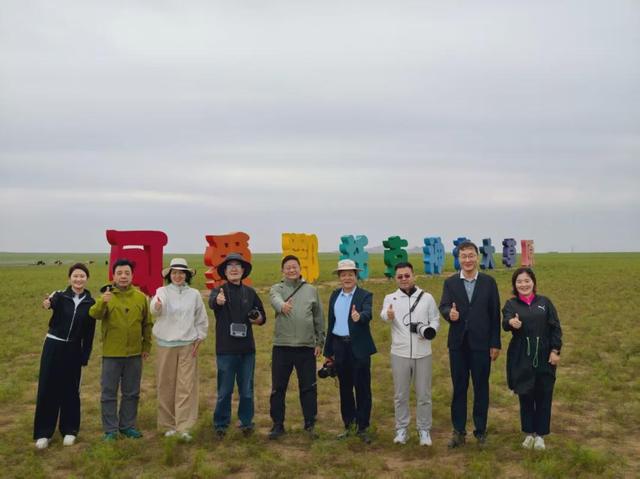 鄂尔多斯鄂托克旗——生态画卷展振兴之歌