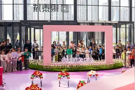 当童真邂逅未来：智能机器狗“舞动”幼儿科技启蒙新课堂图片