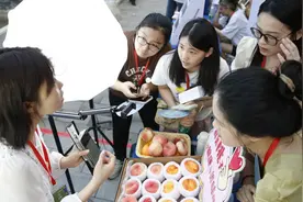 平谷大桃全面上市，1.6亿公斤将持续供应至金秋十月图片