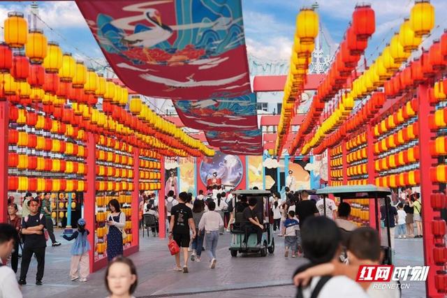 长沙大王山度假区“双节”接待游客超34万人次 国潮盛宴引爆文旅热潮