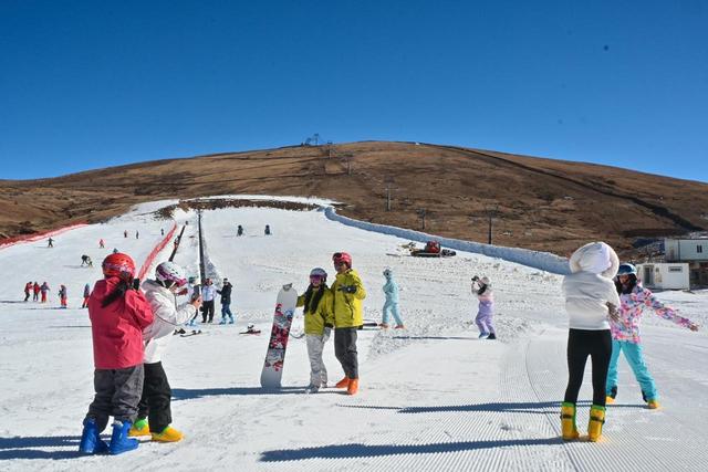 会泽大海草山滑雪旅游度假区正式迎来新雪季