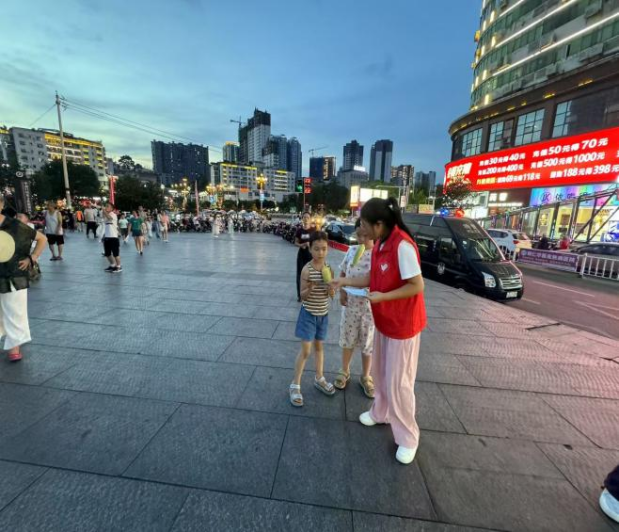 青春正当时|铜仁“小青椒”绘就旅游暖心画卷