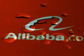 钱包瘪掉的中产，正在1688里购物图片