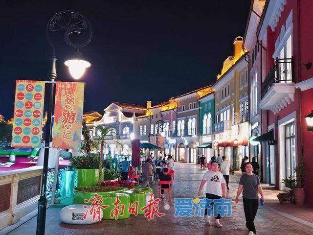 百联奥特莱斯夜景迷人