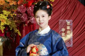 接亲拦门以礼服人，杭州“95后”喜娘出圈，网友：不闹不吵吵，赞图片