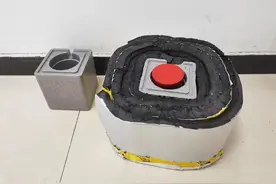 上海女子报警：一到深夜就听到诡异声响！警察在楼下邻居家竟发现这些……图片