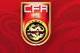 马德兴：四年半周期内频繁换帅、三年疫情对我国足球造成打击图片