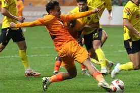 中超联赛，玉溪准备好了图片