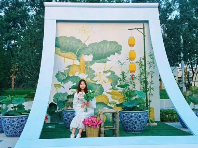 以“荷”为媒绘文旅新画卷！顺义公园荷花展开幕