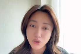 刘亦菲高情商回应被说“溜肩”，网友：期待刘亦菲健身归来！图片