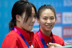 全红婵伤退，陈芋汐首次搭档掌敏洁，上海临时组合夺得全国跳水冠军赛冠军图片