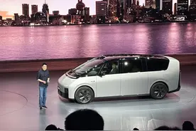 “公路高铁”来了！理想MEGA 55.98万元开售，12分钟可充电500公里图片