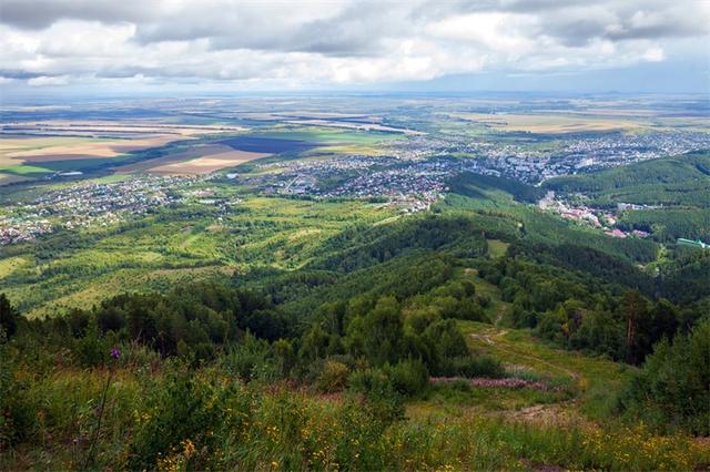 美到犯规!8座中外名山新晋“世界旅游名山”,这份攻略带你云打卡