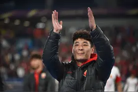 武磊第五次获中国金球奖：去年受之有愧，今年给自己心安图片