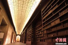 东西问丨班班多杰：三大语系佛教为何能在中国交相辉映？图片