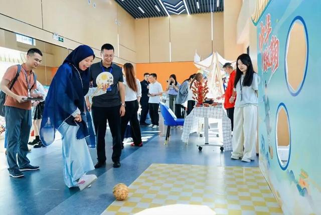 文化嘉年华 | 不止“中国味”，更有“国际范”！这场非遗文化市集解锁中秋新魅力