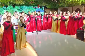 乌当区老年大学举办“巳巳如意 生生不息”迎新联谊汇演活动图片