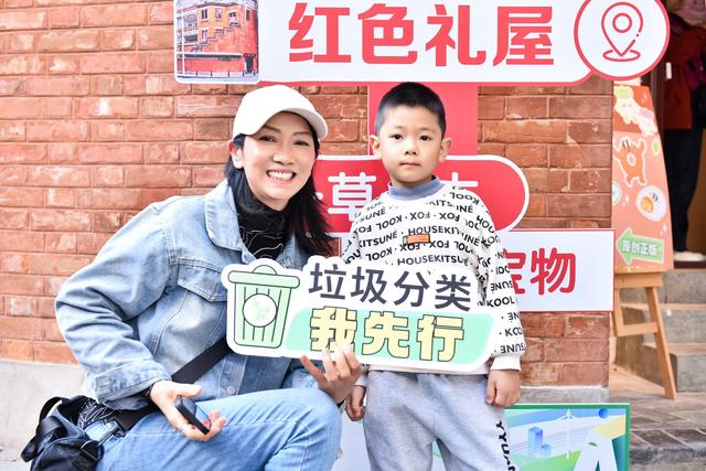 东湖评论：来一场Citywalk，以低碳生活遇见城市烟火