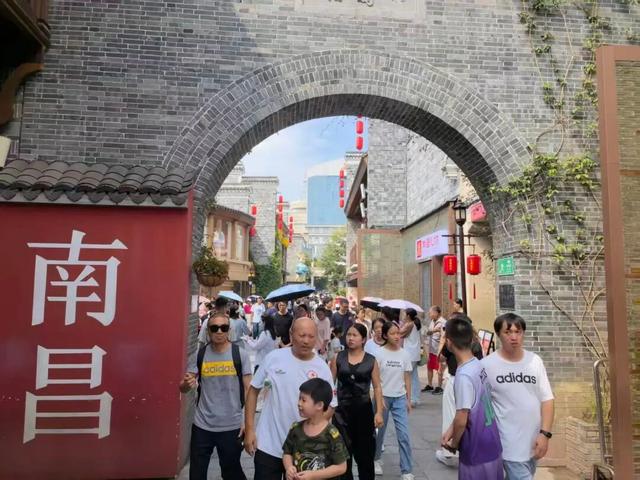 十二时辰，爱上南昌