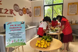 关爱新业态从业者！中山南朗100名外卖、快递小哥收到爱心礼物图片