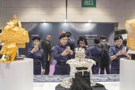 第二届“艺文香港”国际博览会开幕，呈现近200件海内外艺术作品图片