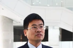 代表委员之声 | 市政协委员马亮：以网络向新、技术向新、服务向新，推动数智化转型升级图片