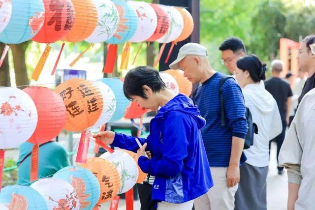 这个“十一”，相约西城去“赶集”