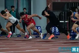 2024年成都体育学院运动会田径“荣耀之夜”举行图片