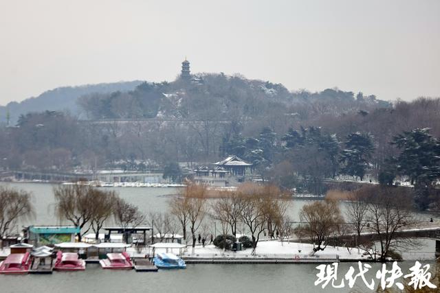 南京雪后，一不小心拍到了“地理课本封面”