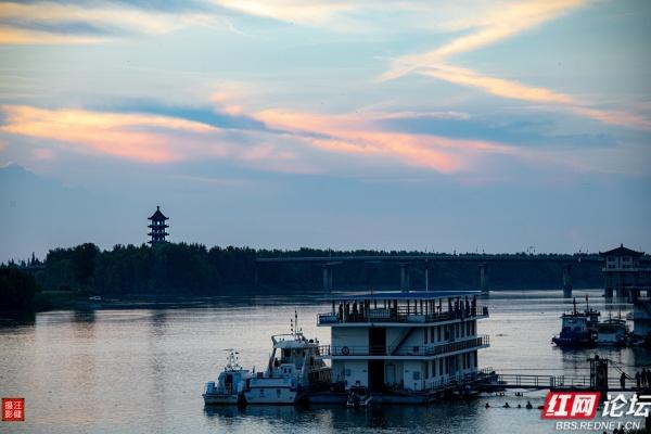 安乡书院洲：把时光慢放的傍晚湿地