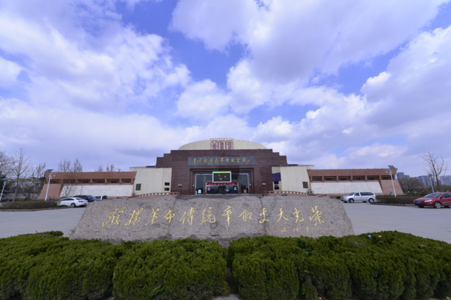 府东街丨在菏泽，书写大地情书